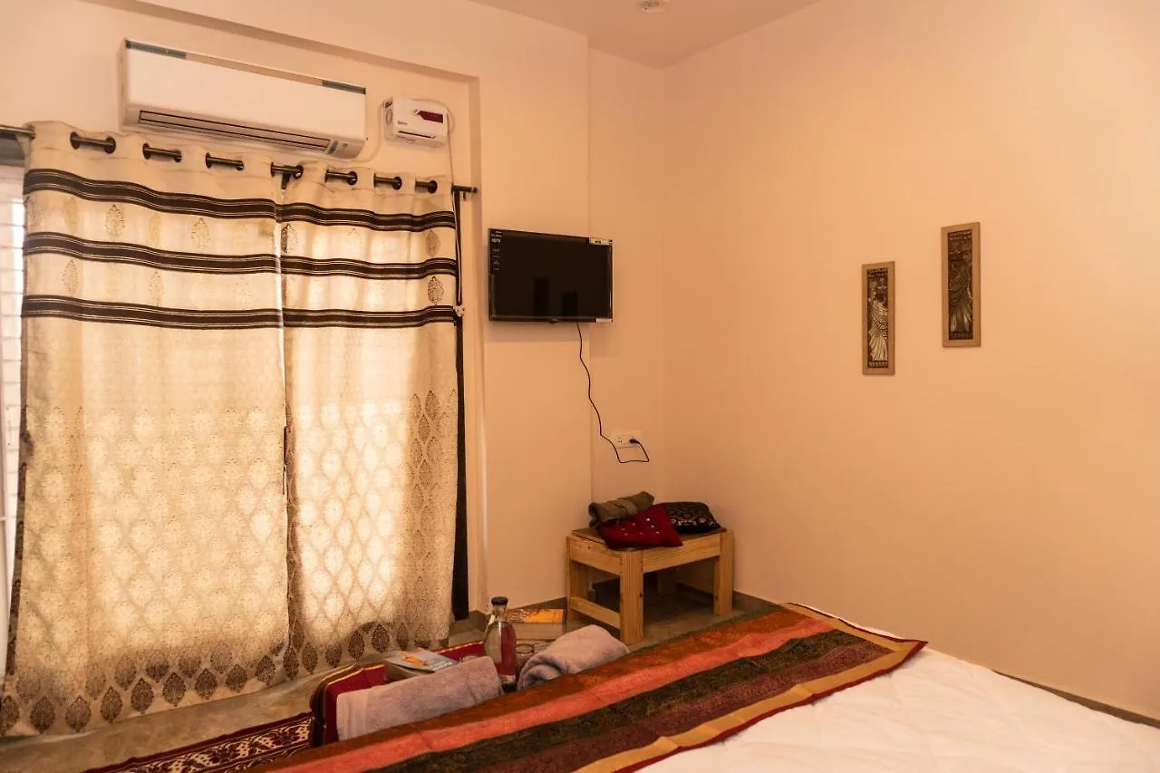 Stay Inn Kailasha - Lift,Parking,Kitchen And All Modern Facilities Varanasi Hotel