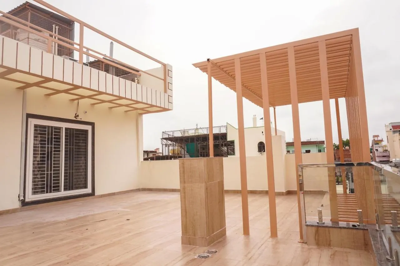 Hotel Stay Inn Kailasha - Lift,Parking,Kitchen And All Modern Facilities Varanasi